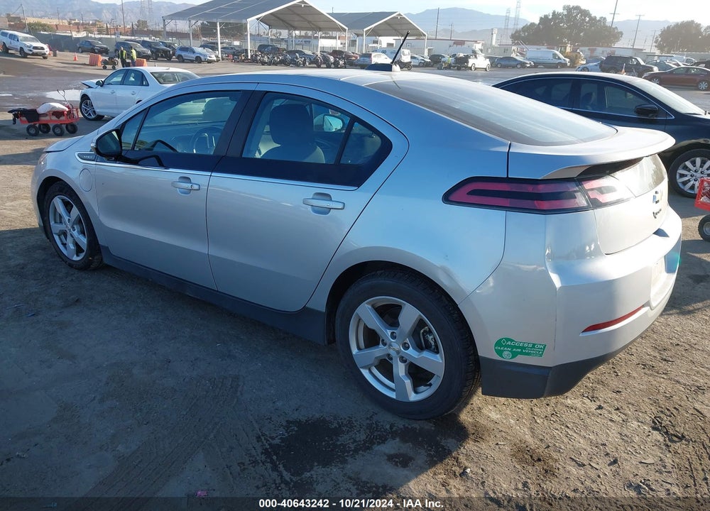 2015 CHEVROLET VOLT VIN: 1G1RC6E43FU112850