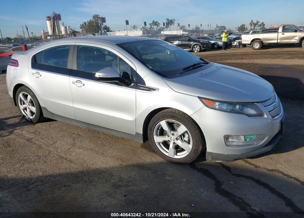 2015 CHEVROLET VOLT VIN: 1G1RC6E43FU112850