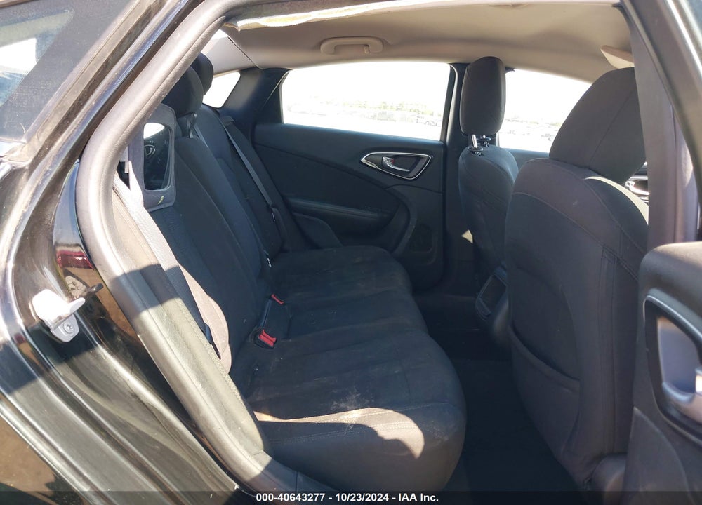 2016 CHRYSLER 200 LIMITED VIN: 1C3CCCAB3GN172532