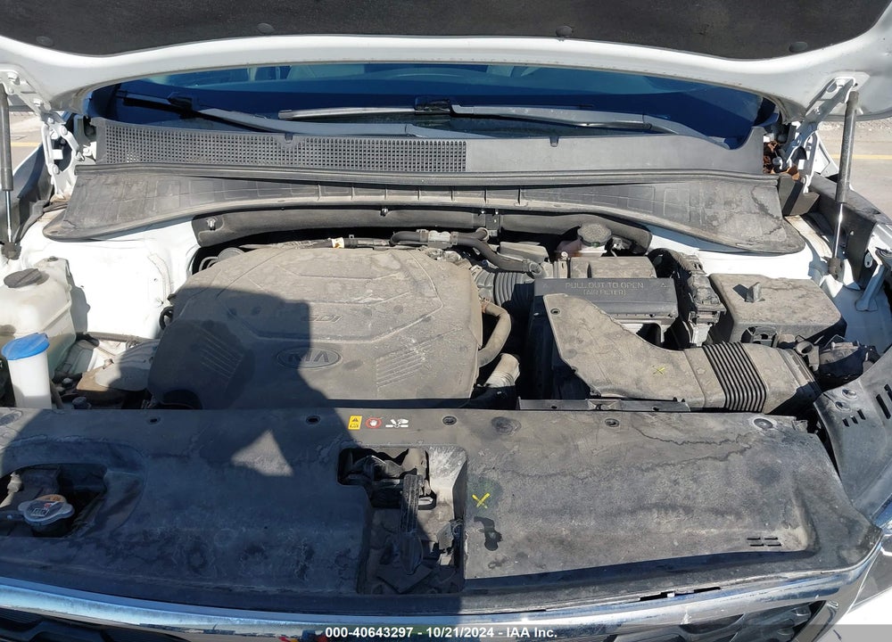 2019 KIA SORENTO 3.3L LX VIN: 5XYPG4A50KG485555