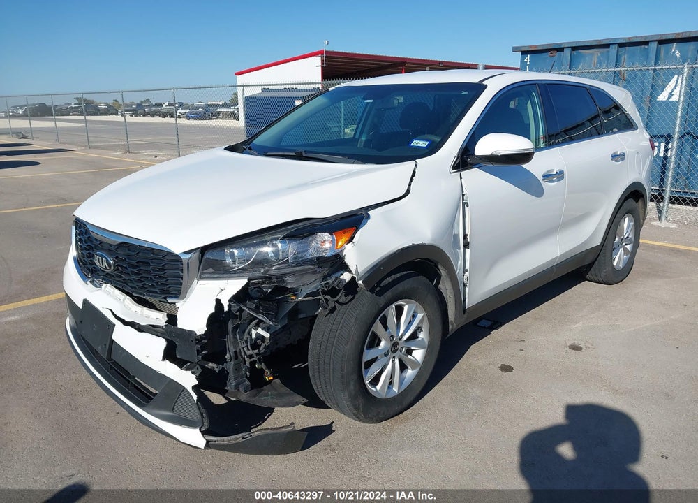 2019 KIA SORENTO 3.3L LX VIN: 5XYPG4A50KG485555