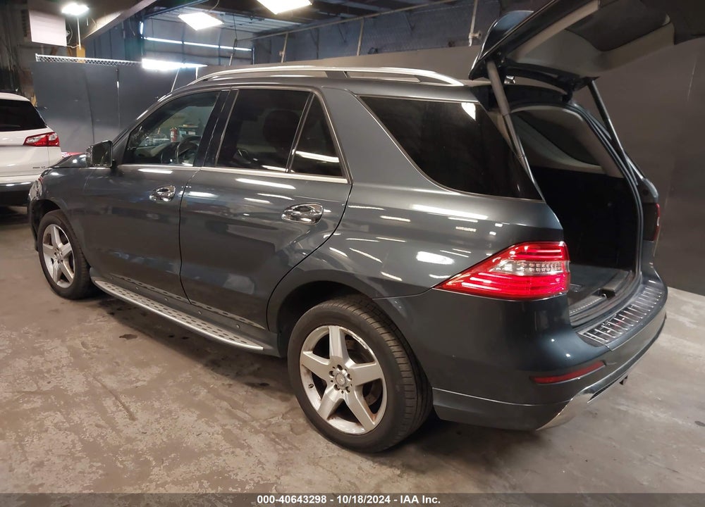 2015 MERCEDES-BENZ ML 400 4MATIC VIN: 4JGDA5GB4FA538704