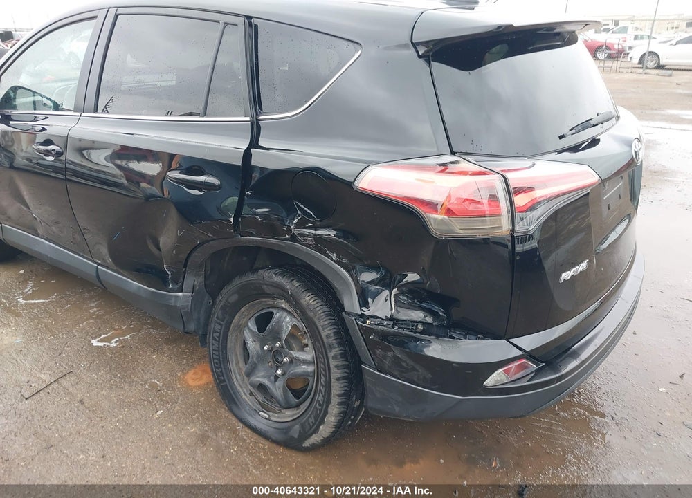 2018 TOYOTA RAV4 LE VIN: 2T3ZFREV9JW456087