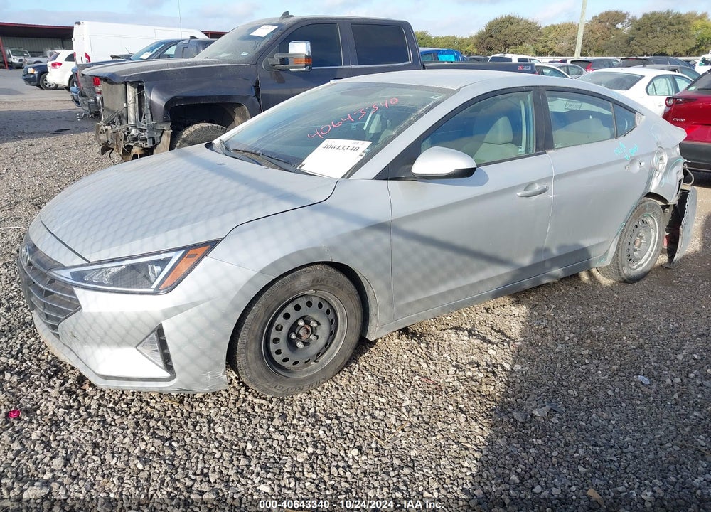 2019 HYUNDAI ELANTRA SE VIN: 5NPD74LFXKH493082