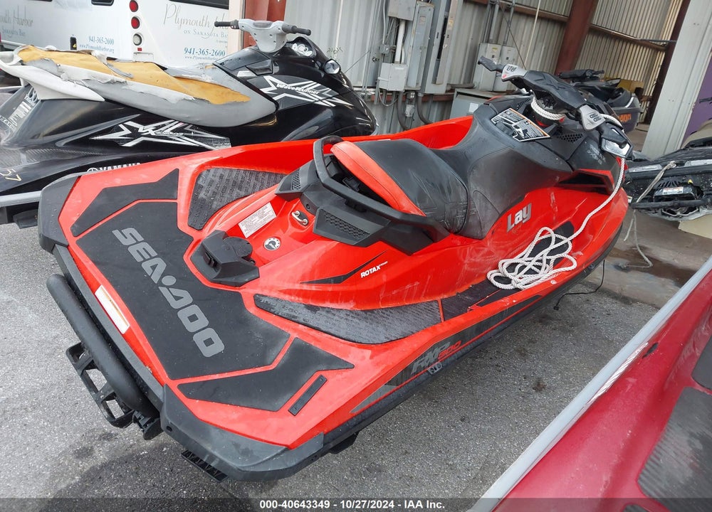 2016 SEADOO --- VIN: YDV22811E616