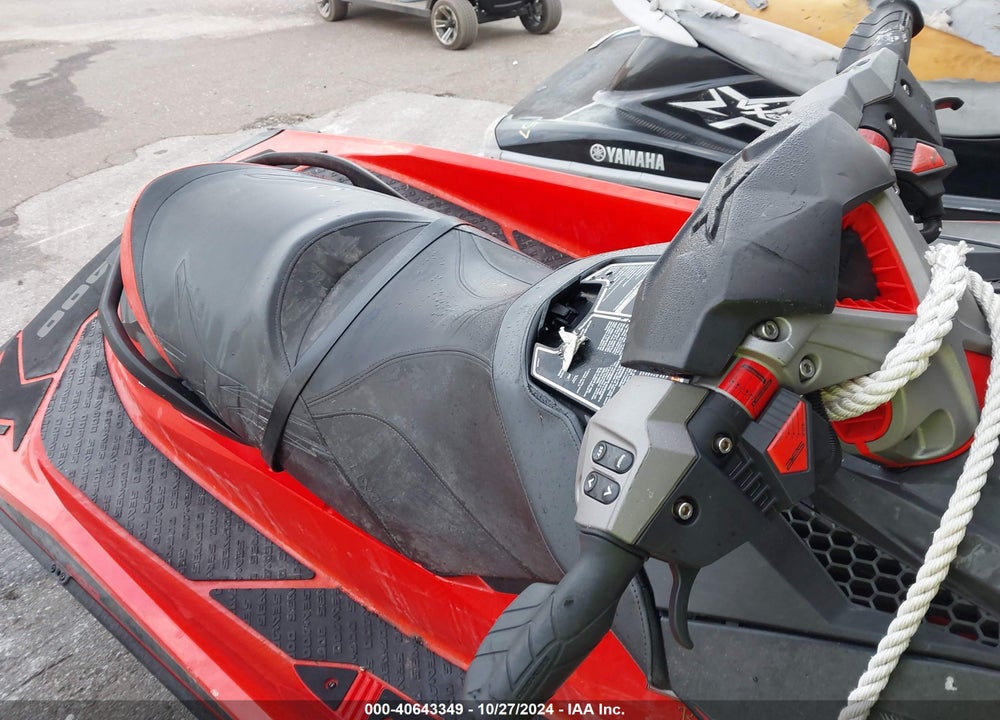 2016 SEADOO --- VIN: YDV22811E616