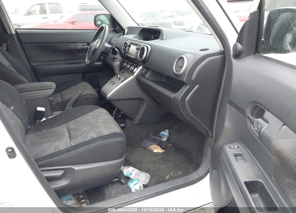 2014 SCION XB VIN: JTLZE4FE4EJ053082