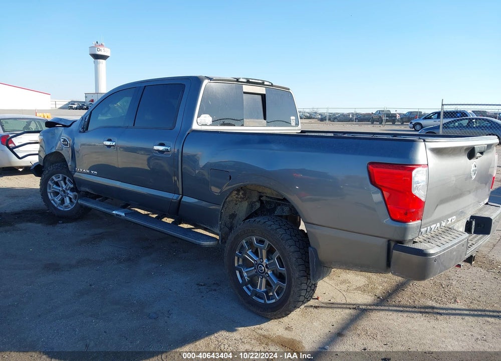 2017 NISSAN TITAN XD SL DIESEL VIN: 1N6BA1F44HN563277
