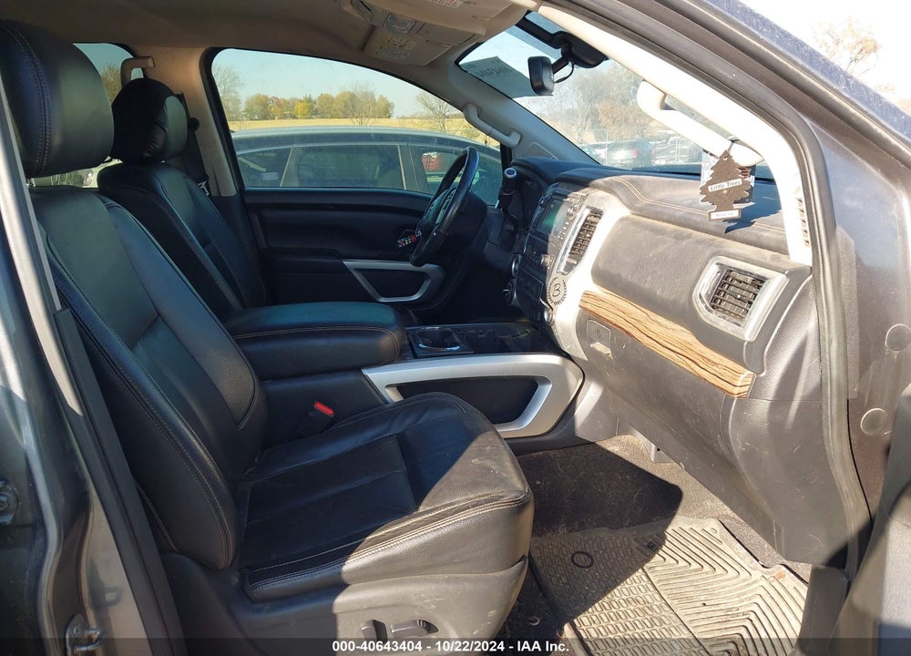 2017 NISSAN TITAN XD SL DIESEL VIN: 1N6BA1F44HN563277