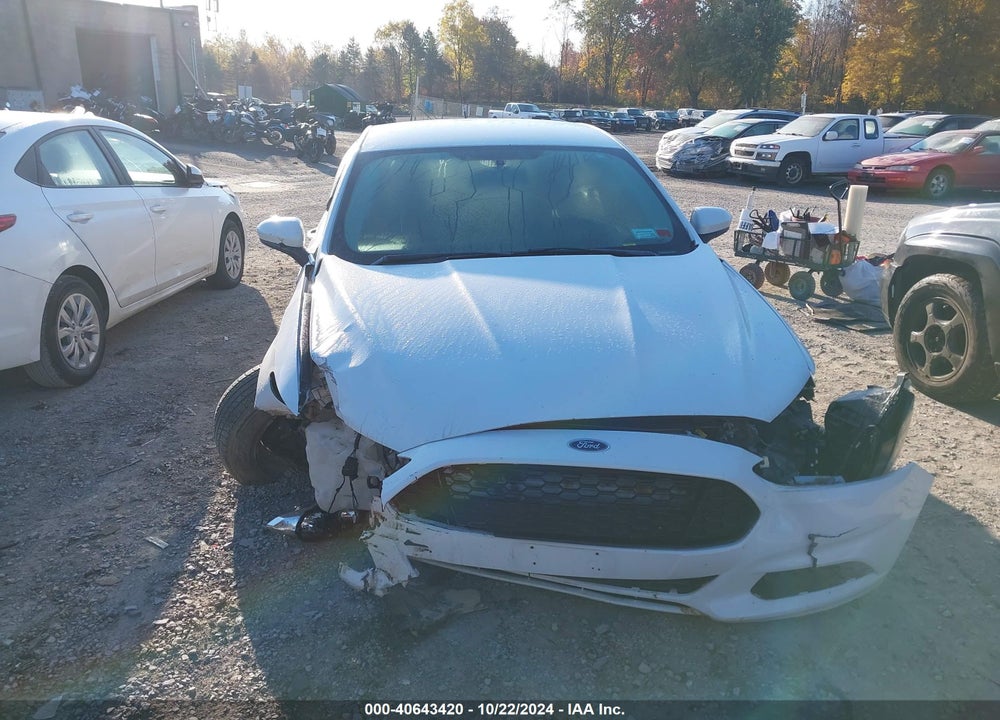 2014 FORD FUSION S VIN: 1FA6P0G7XE5383390