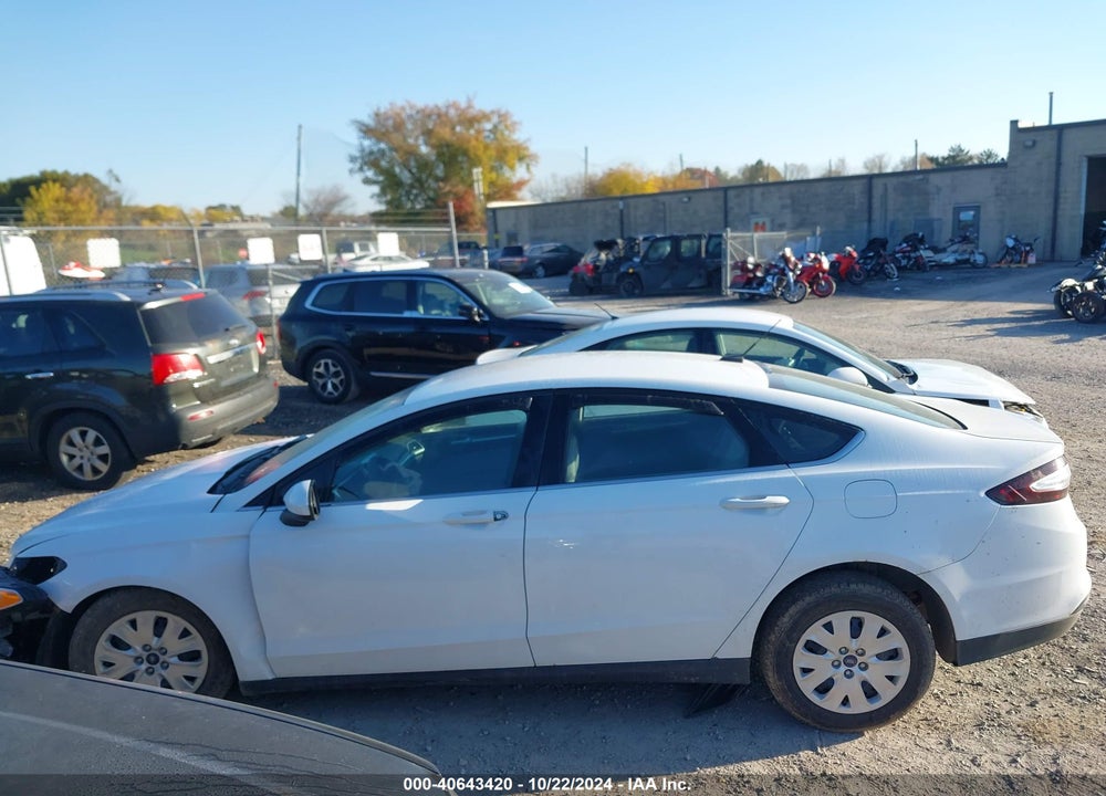 2014 FORD FUSION S VIN: 1FA6P0G7XE5383390