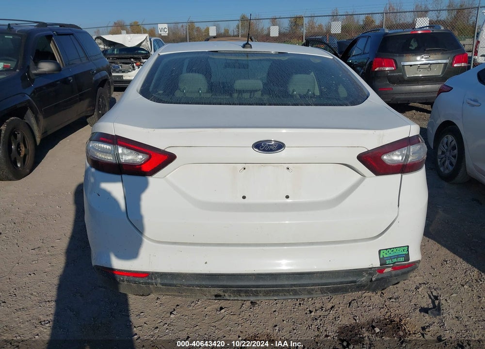 2014 FORD FUSION S VIN: 1FA6P0G7XE5383390