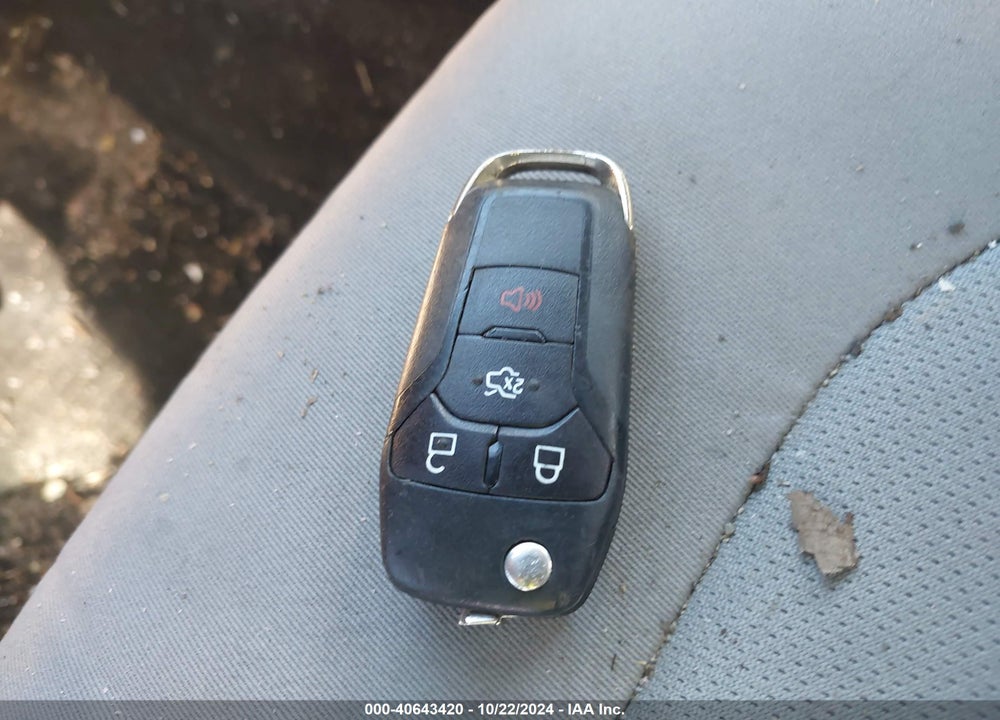 2014 FORD FUSION S VIN: 1FA6P0G7XE5383390