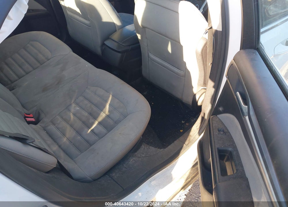2014 FORD FUSION S VIN: 1FA6P0G7XE5383390