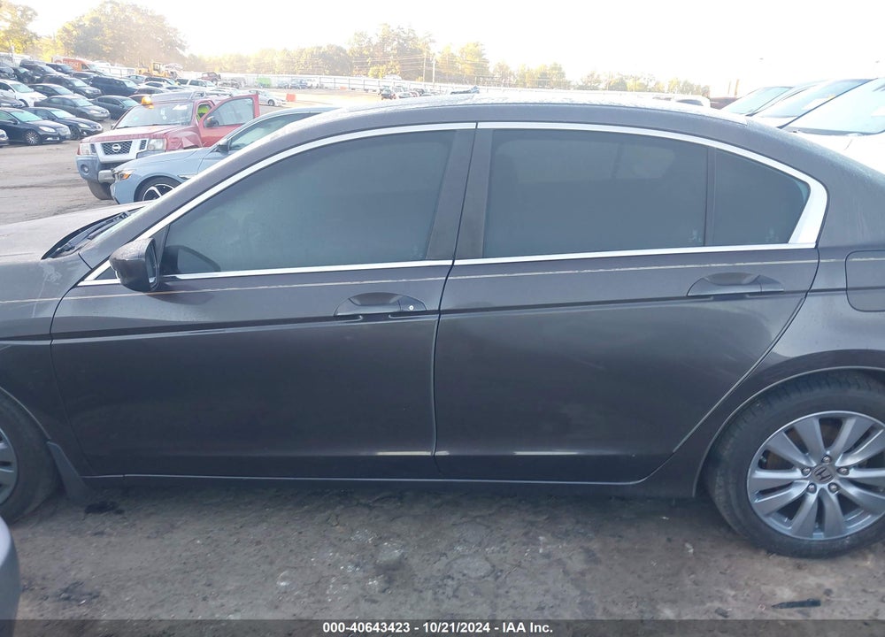 2011 HONDA ACCORD 2.4 EX-L VIN: 1HGCP2F81BA023156