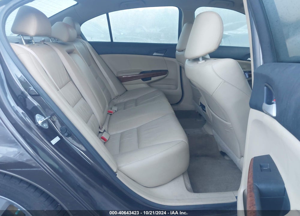 2011 HONDA ACCORD 2.4 EX-L VIN: 1HGCP2F81BA023156