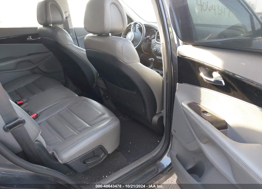 2016 KIA SORENTO 3.3L EX VIN: 5XYPH4A58GG182480