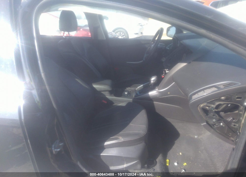 2012 FORD FOCUS TITANIUM VIN: 1FAHP3N20CL365989