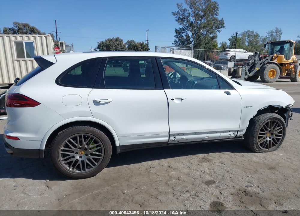 2017 PORSCHE CAYENNE E-HYBRID S PLATINUM EDITION VIN: WP1AE2A25HLA74766