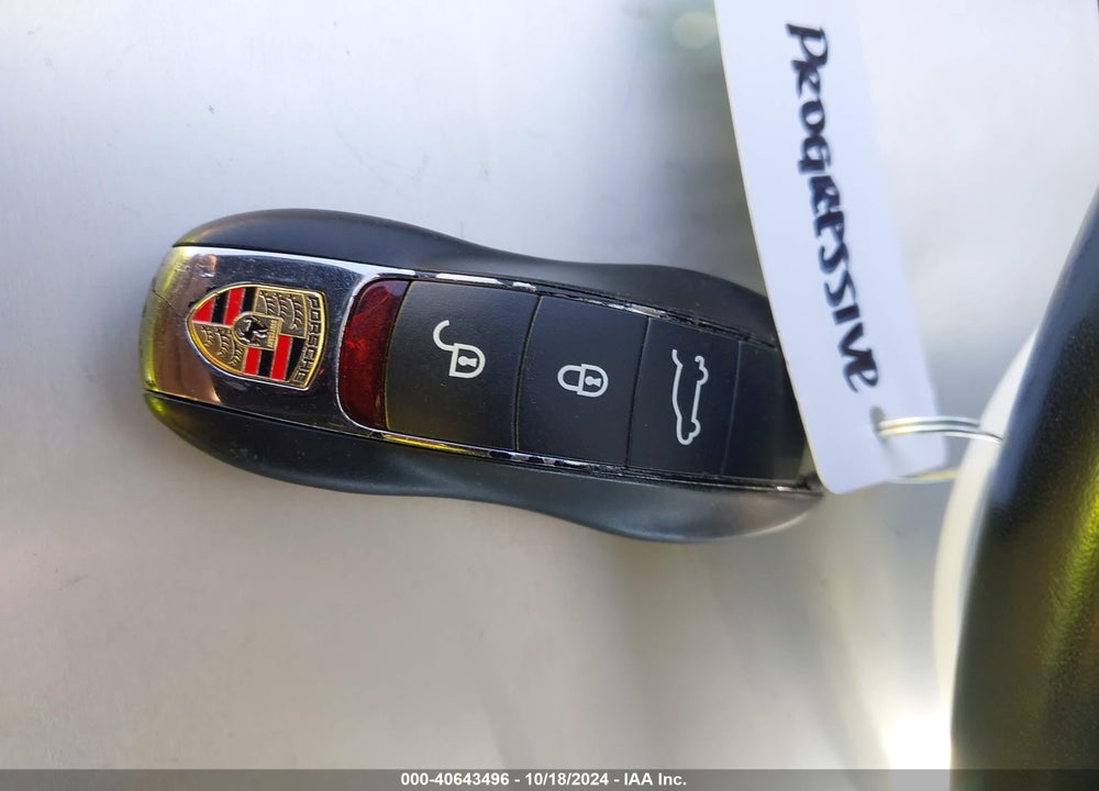 2017 PORSCHE CAYENNE E-HYBRID S PLATINUM EDITION VIN: WP1AE2A25HLA74766