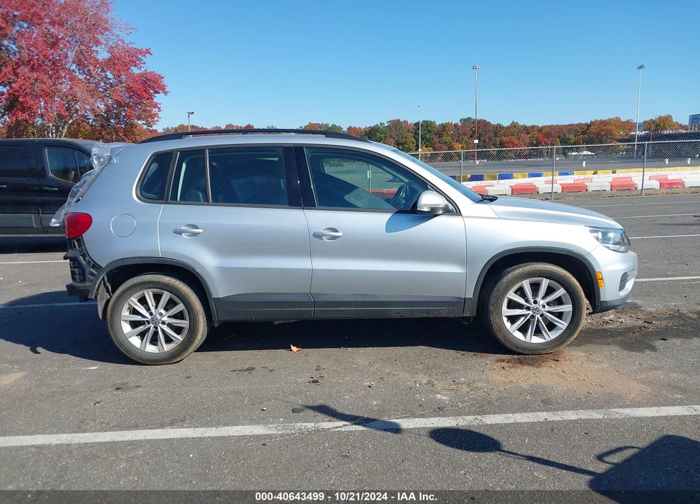 2017 VOLKSWAGEN TIGUAN 2.0T/2.0T S VIN: WVGBV7AX9HK045514
