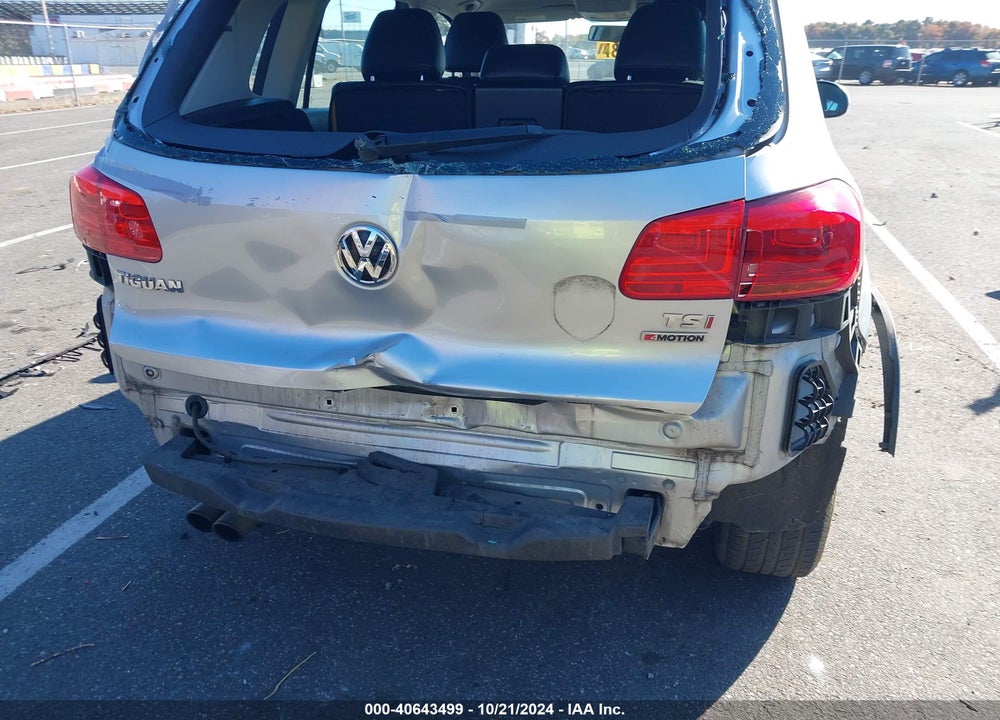 2017 VOLKSWAGEN TIGUAN 2.0T/2.0T S VIN: WVGBV7AX9HK045514