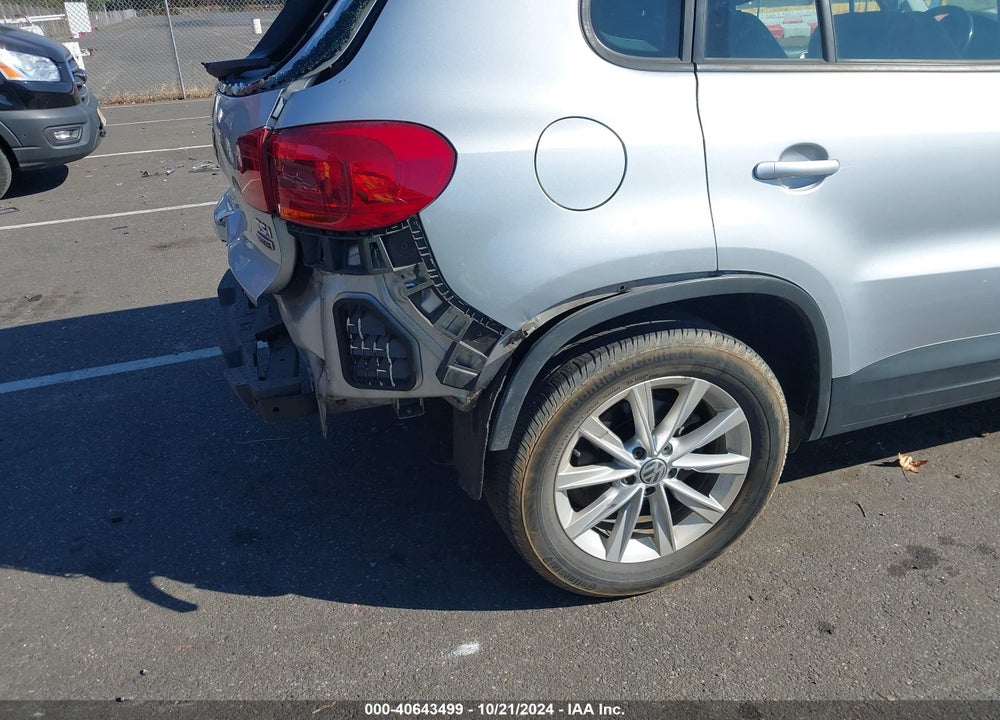 2017 VOLKSWAGEN TIGUAN 2.0T/2.0T S VIN: WVGBV7AX9HK045514