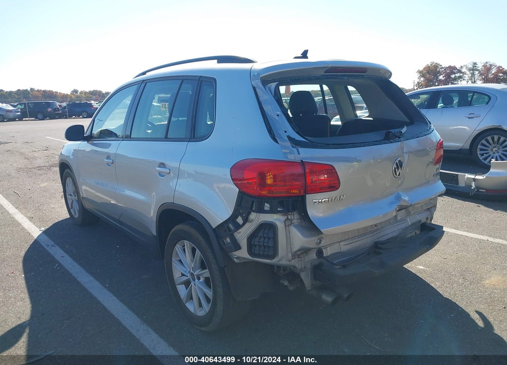 2017 VOLKSWAGEN TIGUAN 2.0T/2.0T S VIN: WVGBV7AX9HK045514