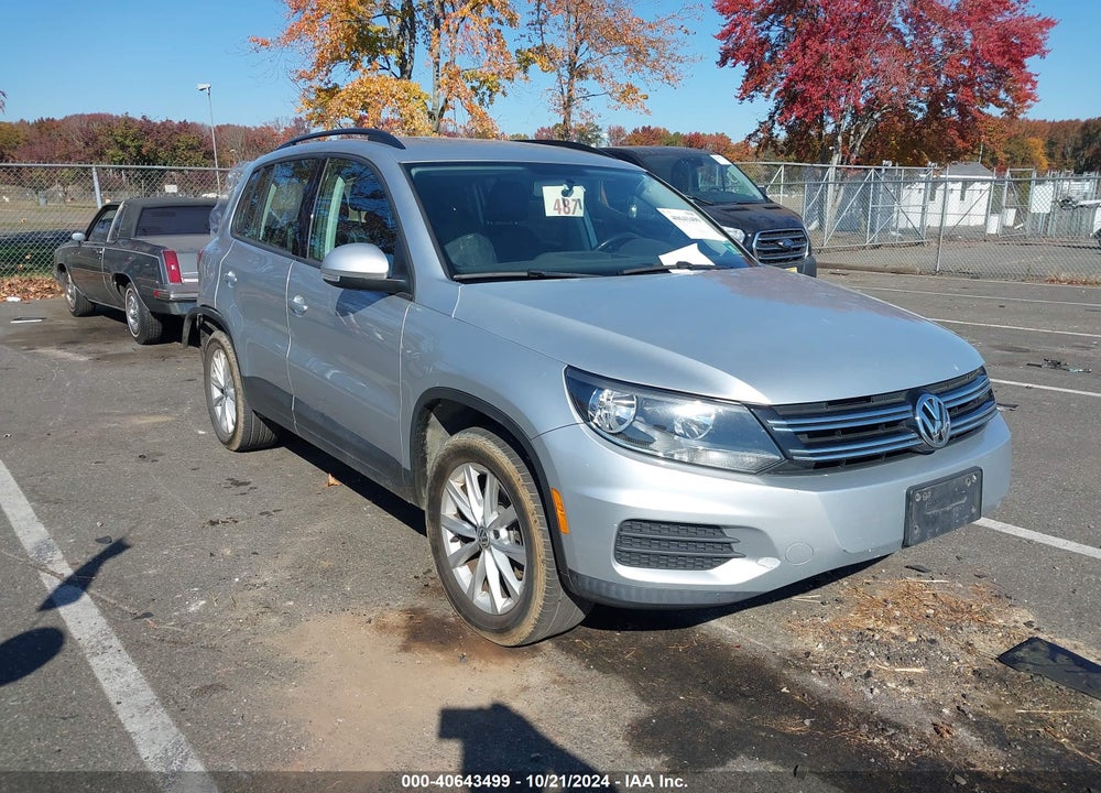 2017 VOLKSWAGEN TIGUAN 2.0T/2.0T S VIN: WVGBV7AX9HK045514