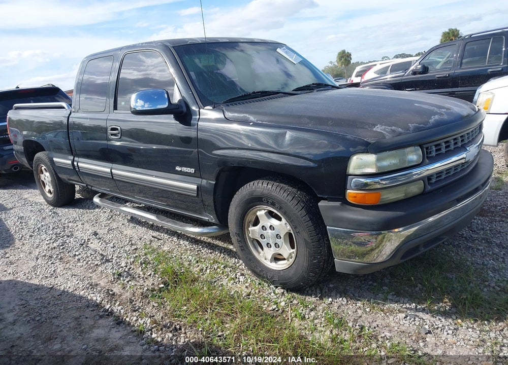 2002 CHEVROLET SILVERADO 1500 LS VIN: 2GCEC19V821324466