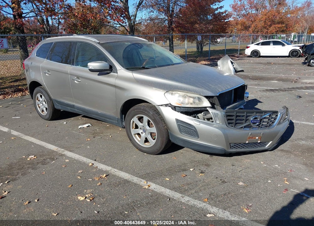 2012 VOLVO XC60 VIN: YV4940DZ4C2305513