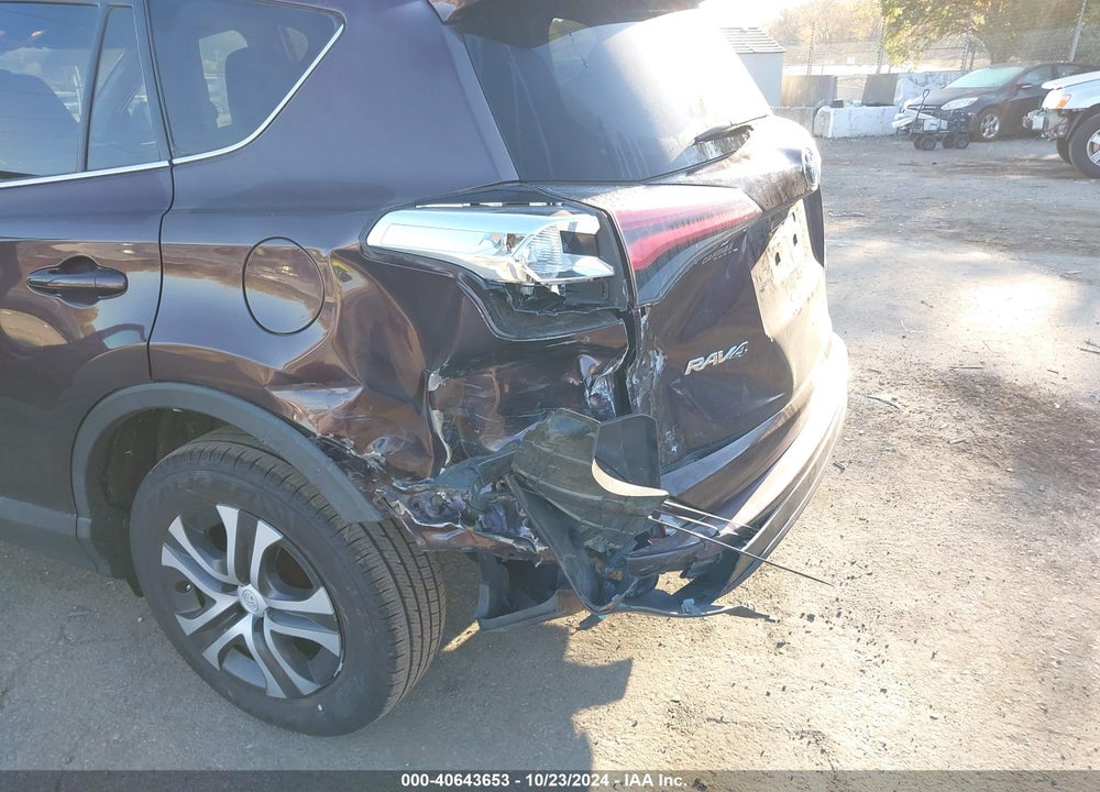 2017 TOYOTA RAV4 VIN: 2T3BFREV6HW553887