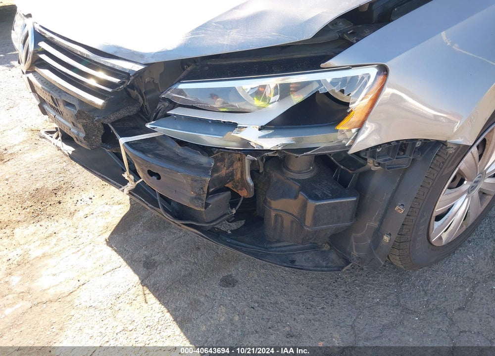 2014 VOLKSWAGEN JETTA 2.0L S VIN: 3VW1K7AJ3EM372920