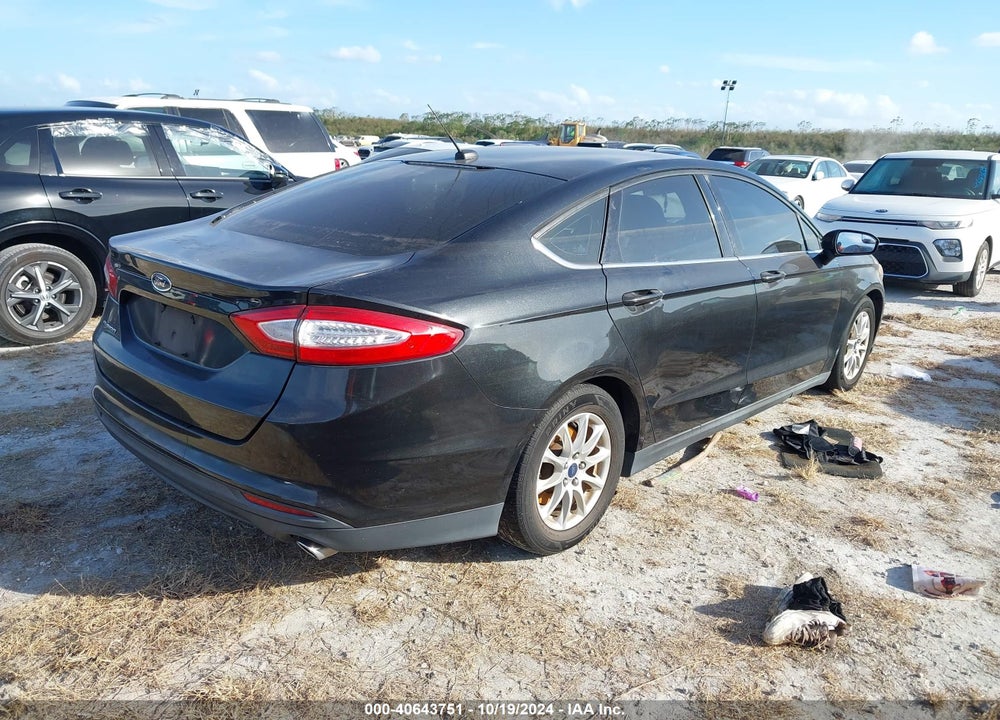 2015 FORD FUSION S VIN: 3FA6P0G78FR134794