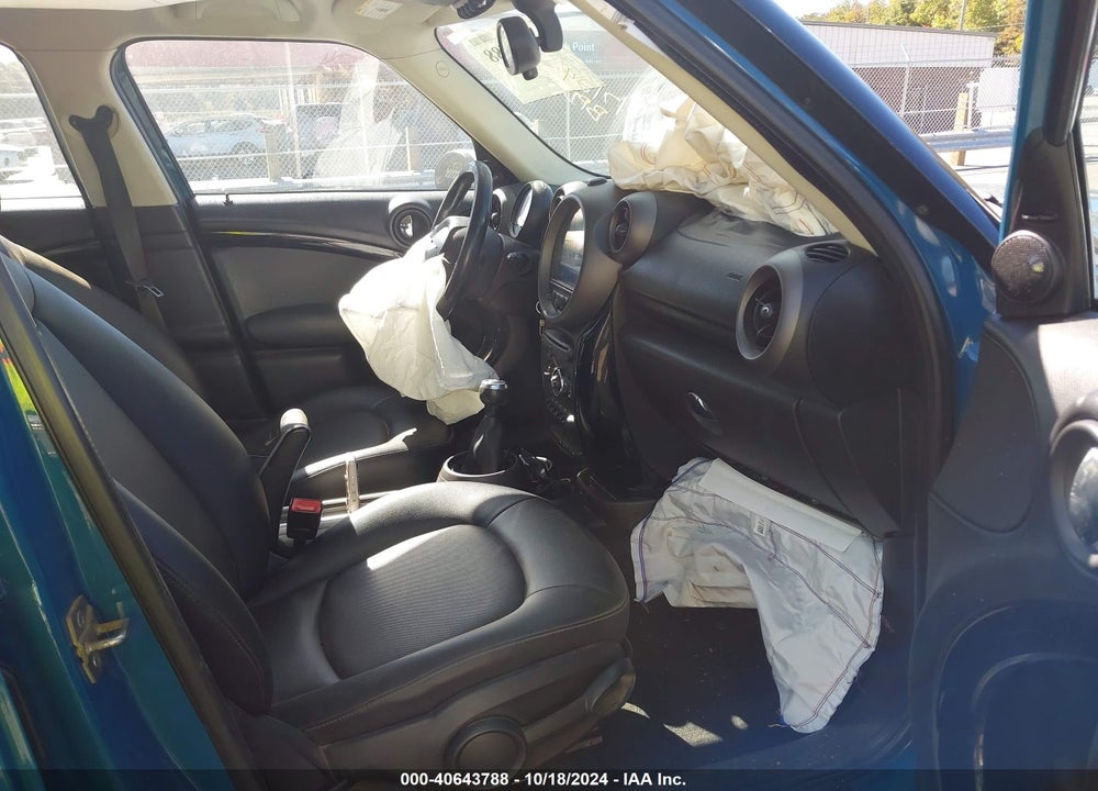 2011 MINI COOPER COUNTRYMAN VIN: WMWZB3C51BWM29400