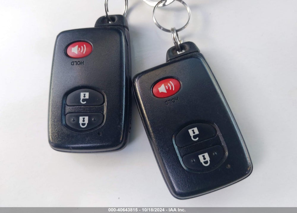 2015 TOYOTA PRIUS V TWO VIN: JTDZN3EU7FJ034803
