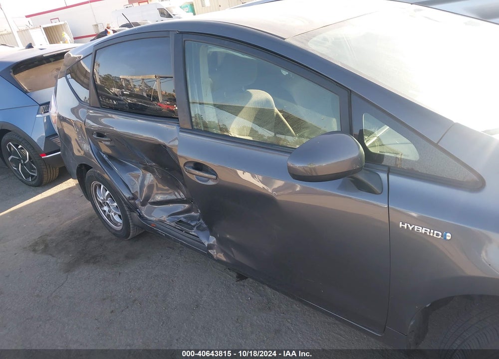 2015 TOYOTA PRIUS V TWO VIN: JTDZN3EU7FJ034803