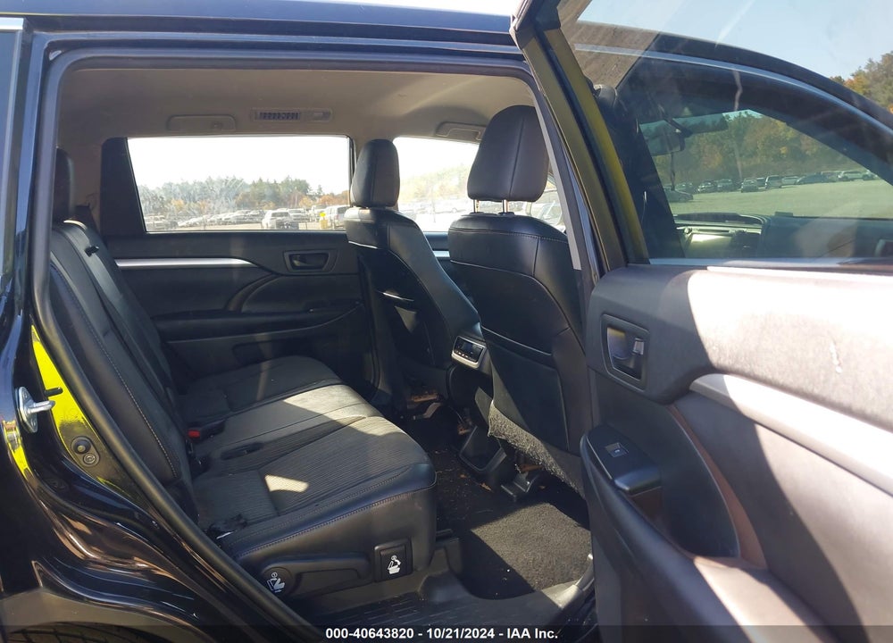 2016 TOYOTA HIGHLANDER LE PLUS V6 VIN: 5TDBKRFH7GS320847