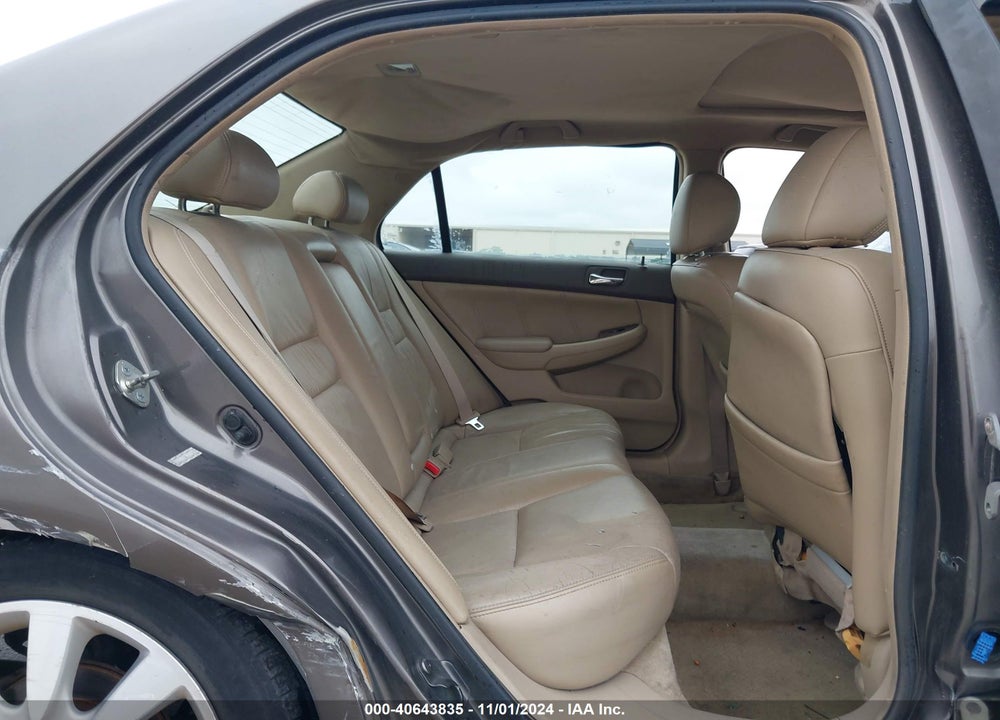2006 HONDA ACCORD 3.0 EX VIN: 1HGCM66506A075325