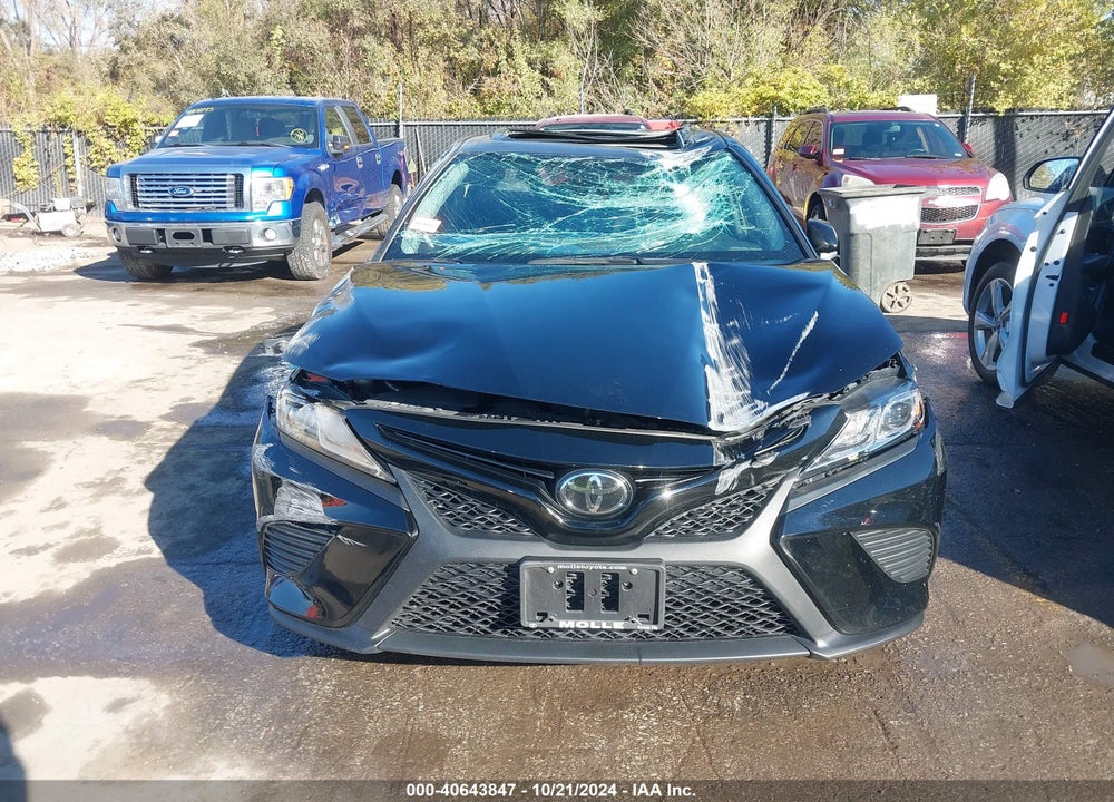2019 TOYOTA CAMRY SE VIN: 4T1B11HK2KU182258