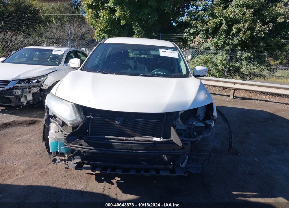 2015 NISSAN ROGUE S VIN: 5N1AT2MV1FC857265