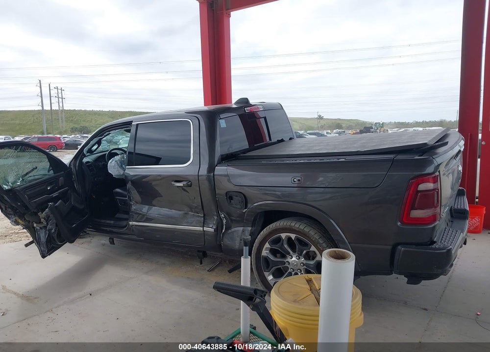 2020 RAM 1500 LIMITED 4X4 5'7 BOX VIN: 1C6SRFHT3LN104965