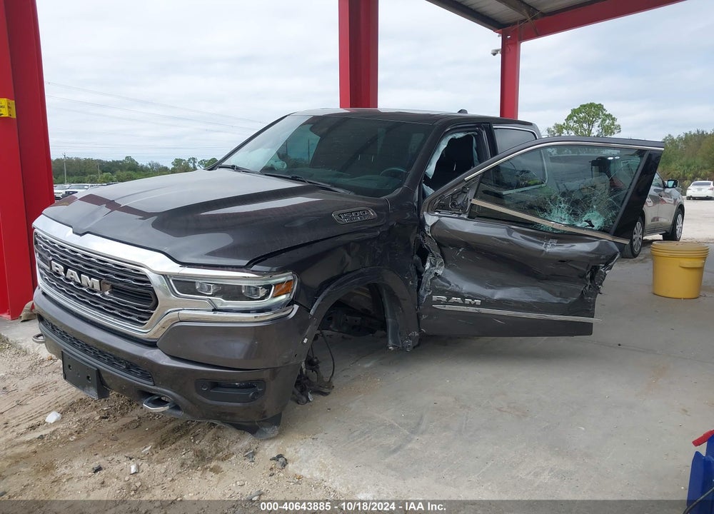 2020 RAM 1500 LIMITED 4X4 5'7 BOX VIN: 1C6SRFHT3LN104965