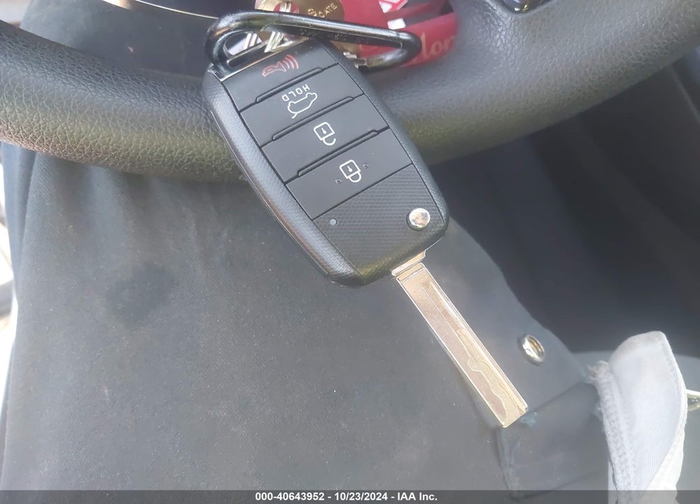 2020 KIA SORENTO 3.3L LX VIN: 5XYPG4A53LG624692