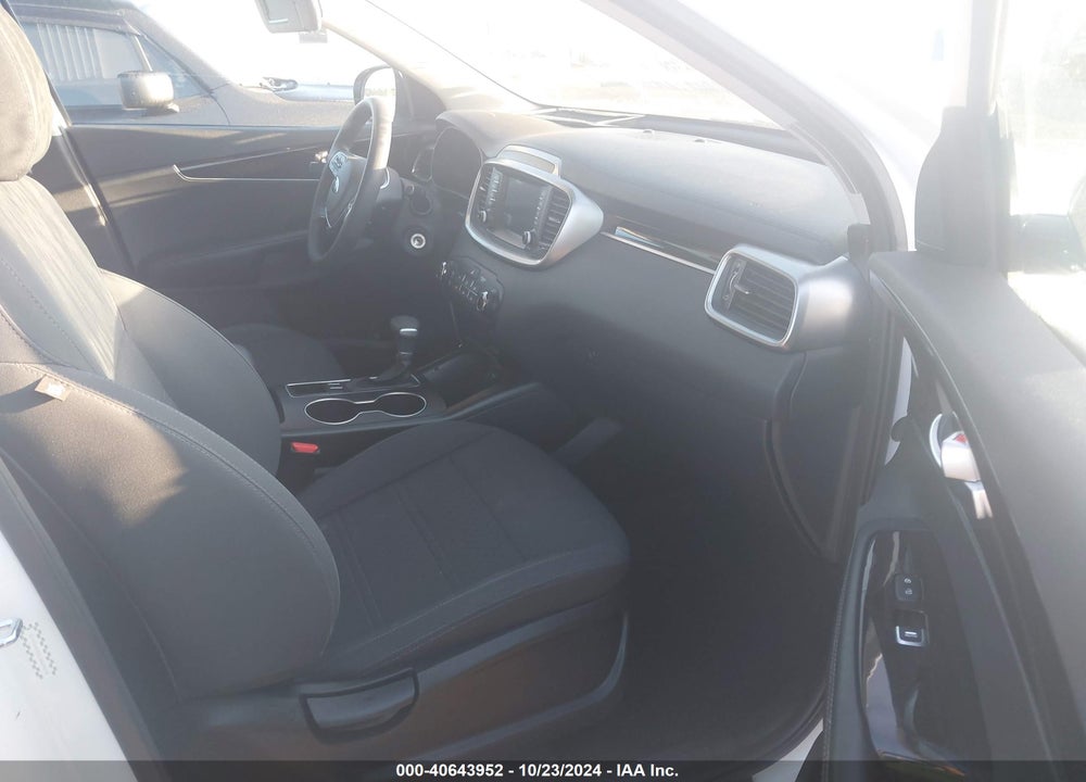 2020 KIA SORENTO 3.3L LX VIN: 5XYPG4A53LG624692