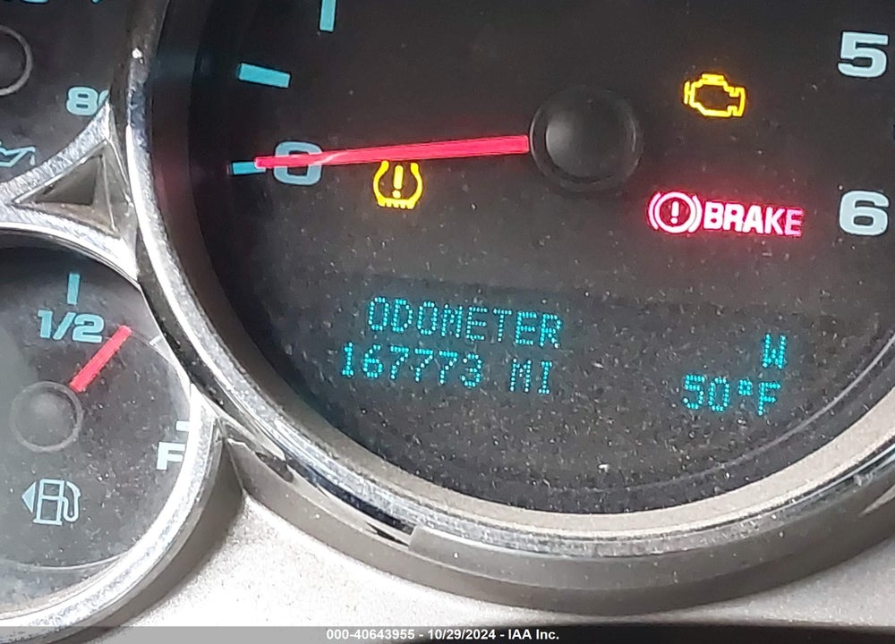2011 GMC SIERRA 1500 SLE VIN: 1GTR2VE38BZ196317