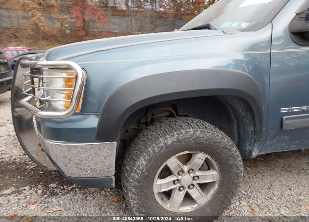 2011 GMC SIERRA 1500 SLE VIN: 1GTR2VE38BZ196317