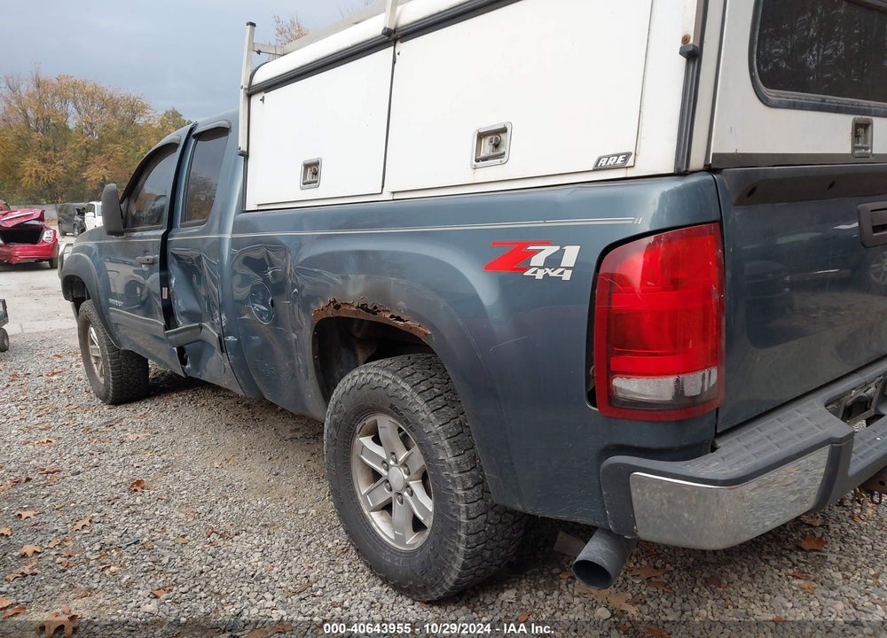 2011 GMC SIERRA 1500 SLE VIN: 1GTR2VE38BZ196317