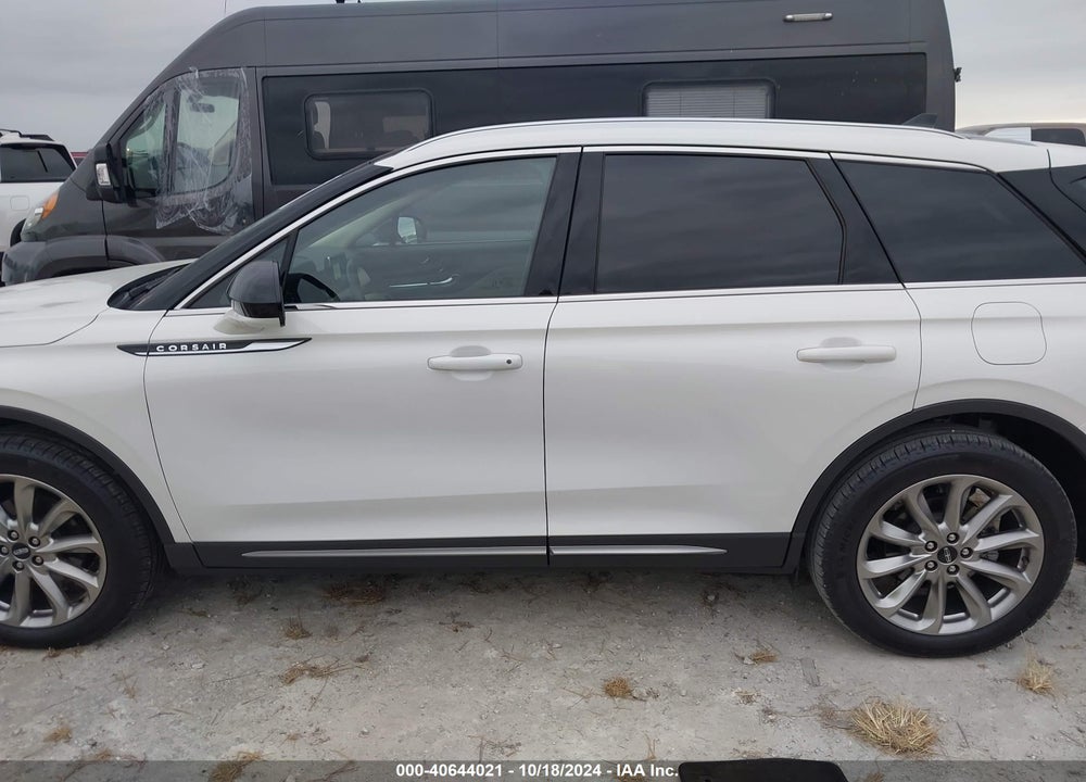 2022 LINCOLN CORSAIR STANDARD VIN: 5LMCJ1C96NUL18823