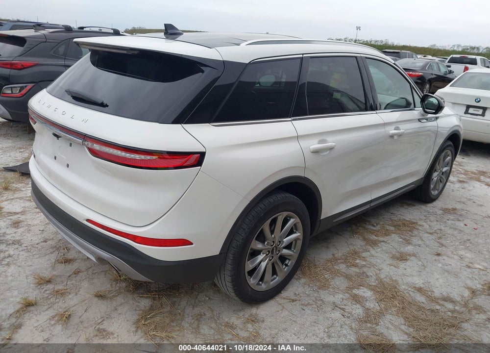 2022 LINCOLN CORSAIR STANDARD VIN: 5LMCJ1C96NUL18823